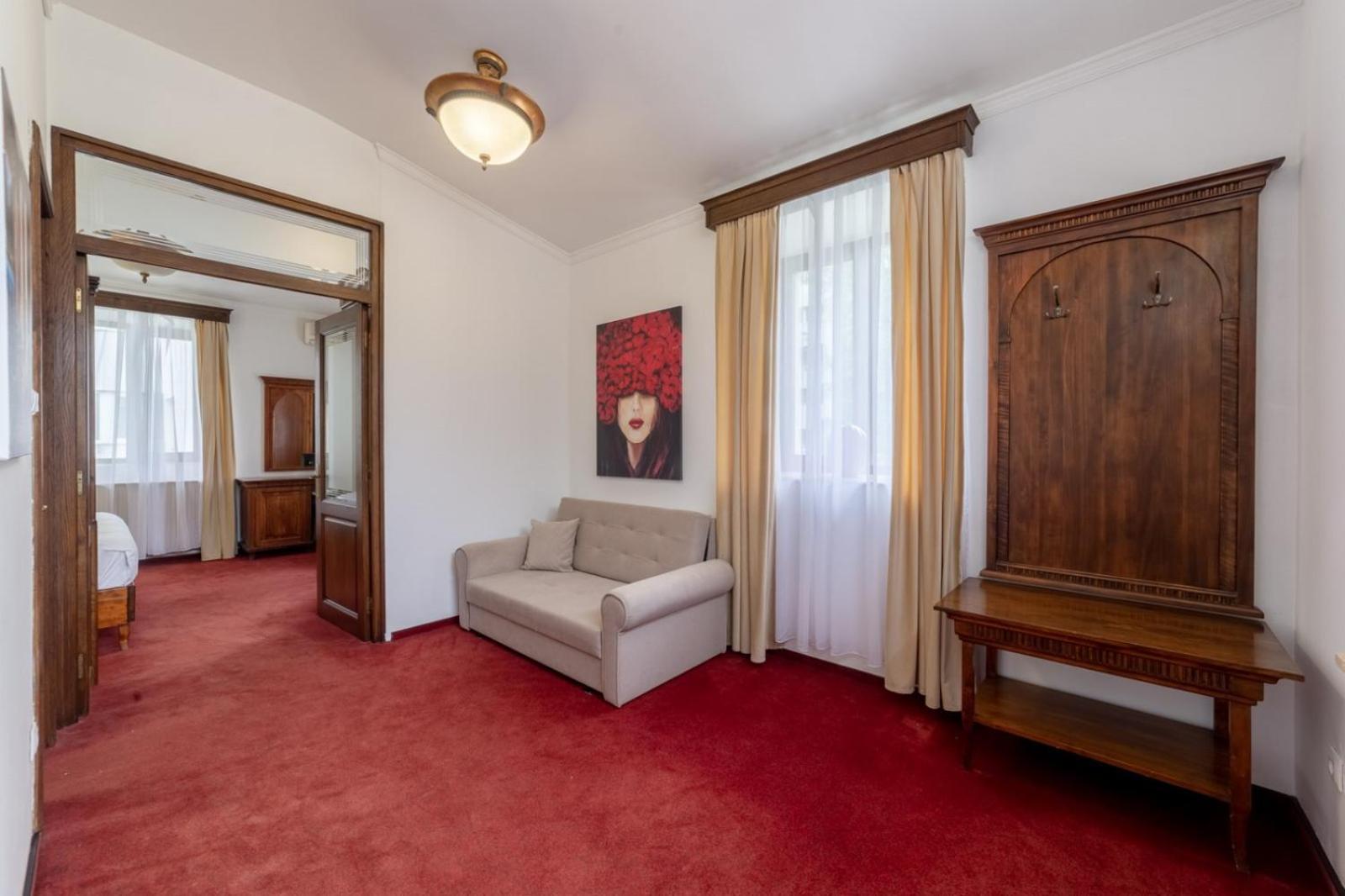 Arc De Triomphe By Citybookings Bucureşti Eksteriør bilde